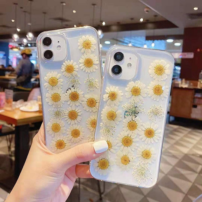 iPhone 12/12 Pro Dry Flower Phone Case - Yellow